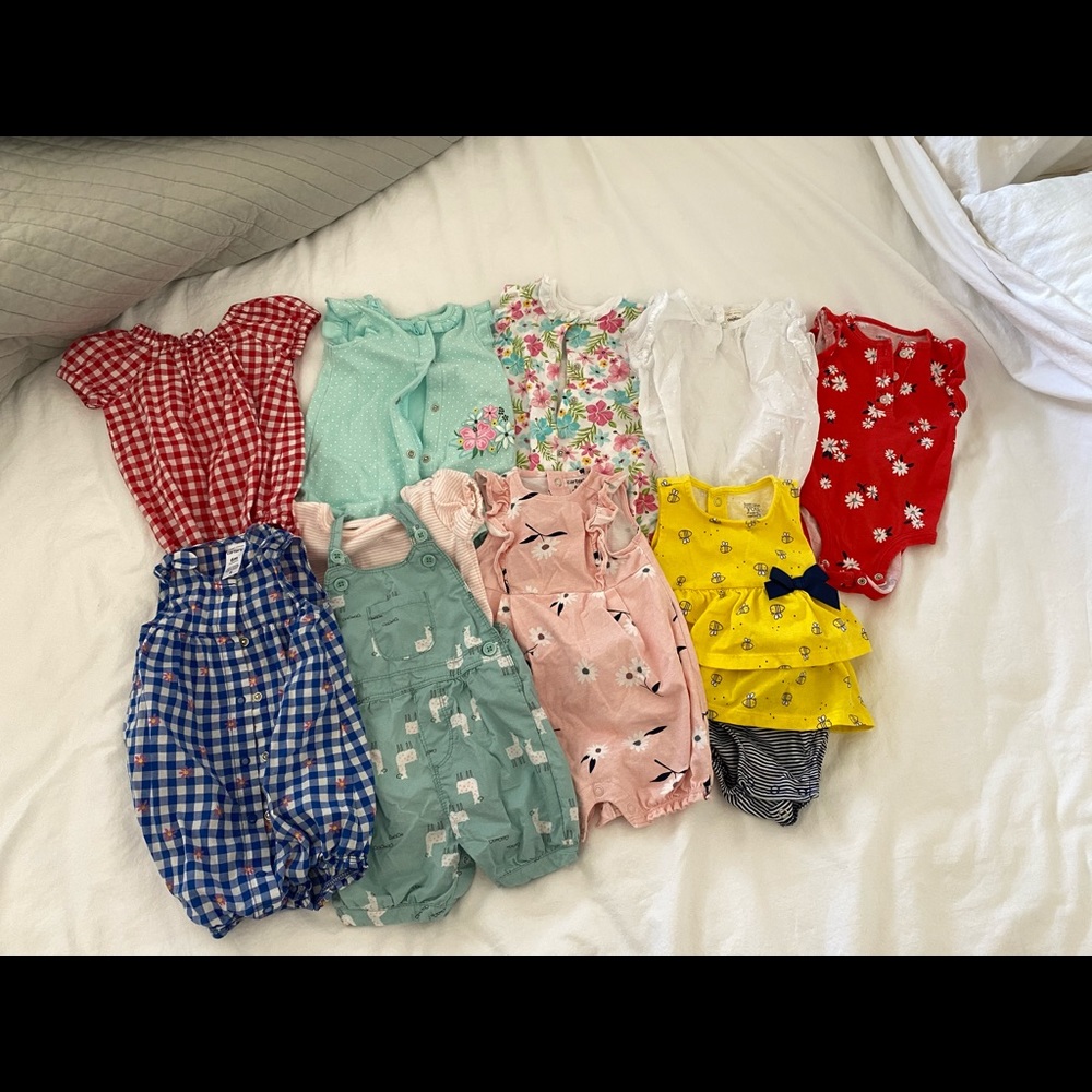 Carter’s girls summer lot 6 month size